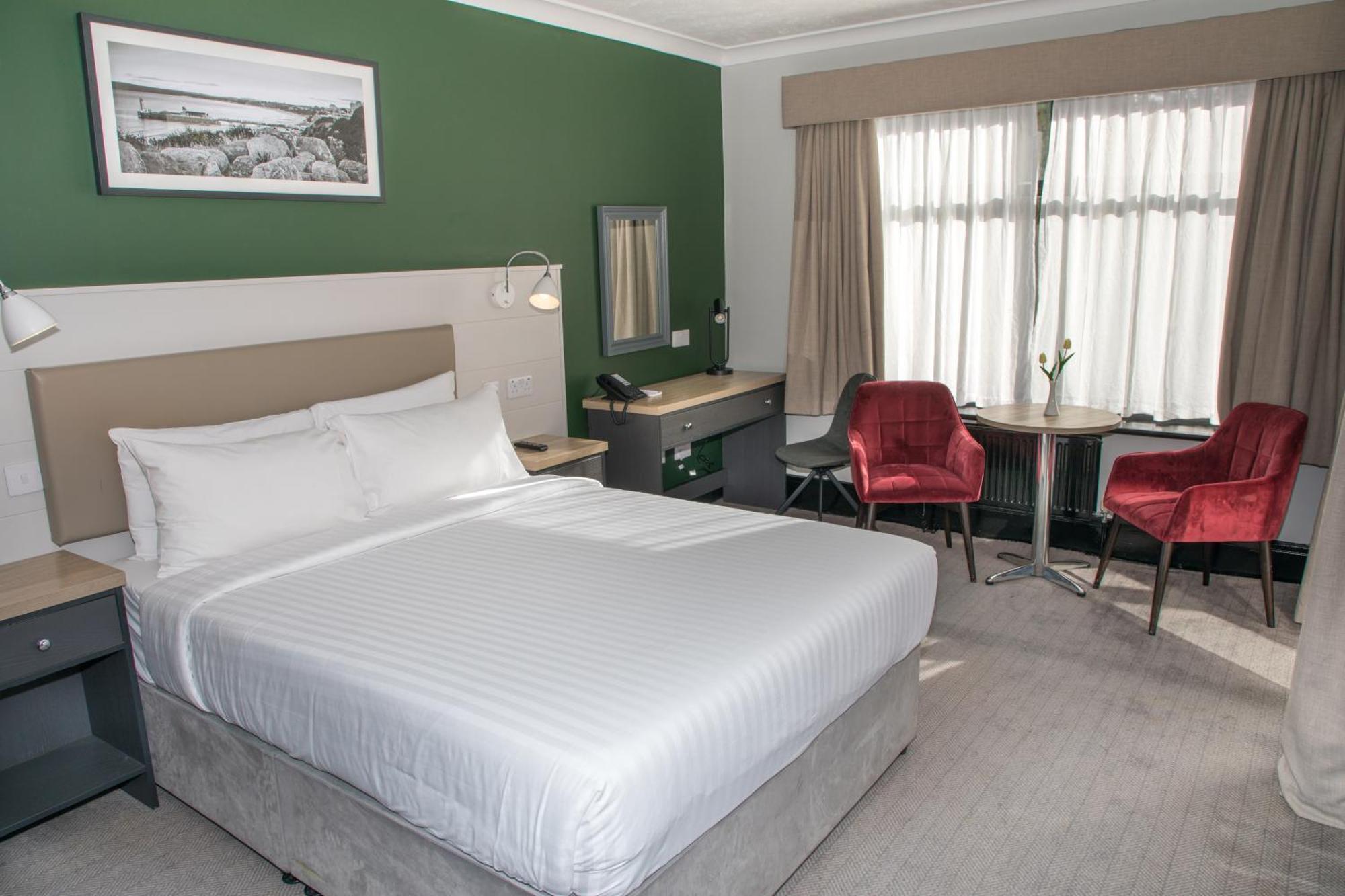 Park Inn By Radisson Борнмут Экстерьер фото